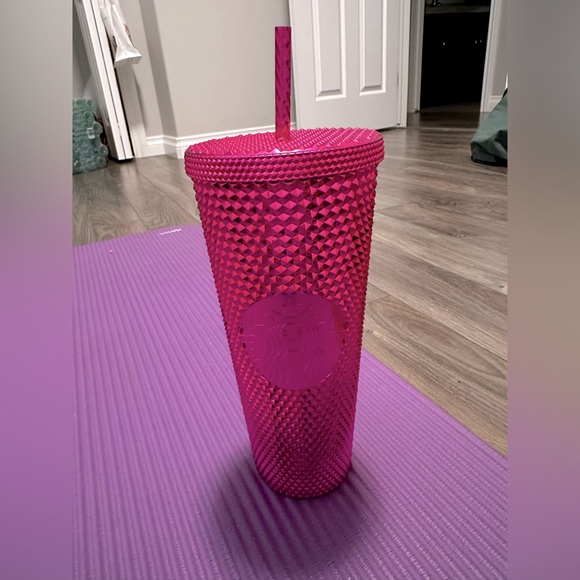 BNWT Starbucks Venti Studded Metallic Pink Tumbler - Picture 1 of 3